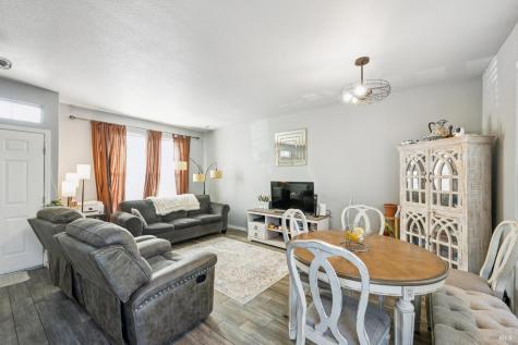 1507 Pinebrook Place Santa Rosa CA 95403