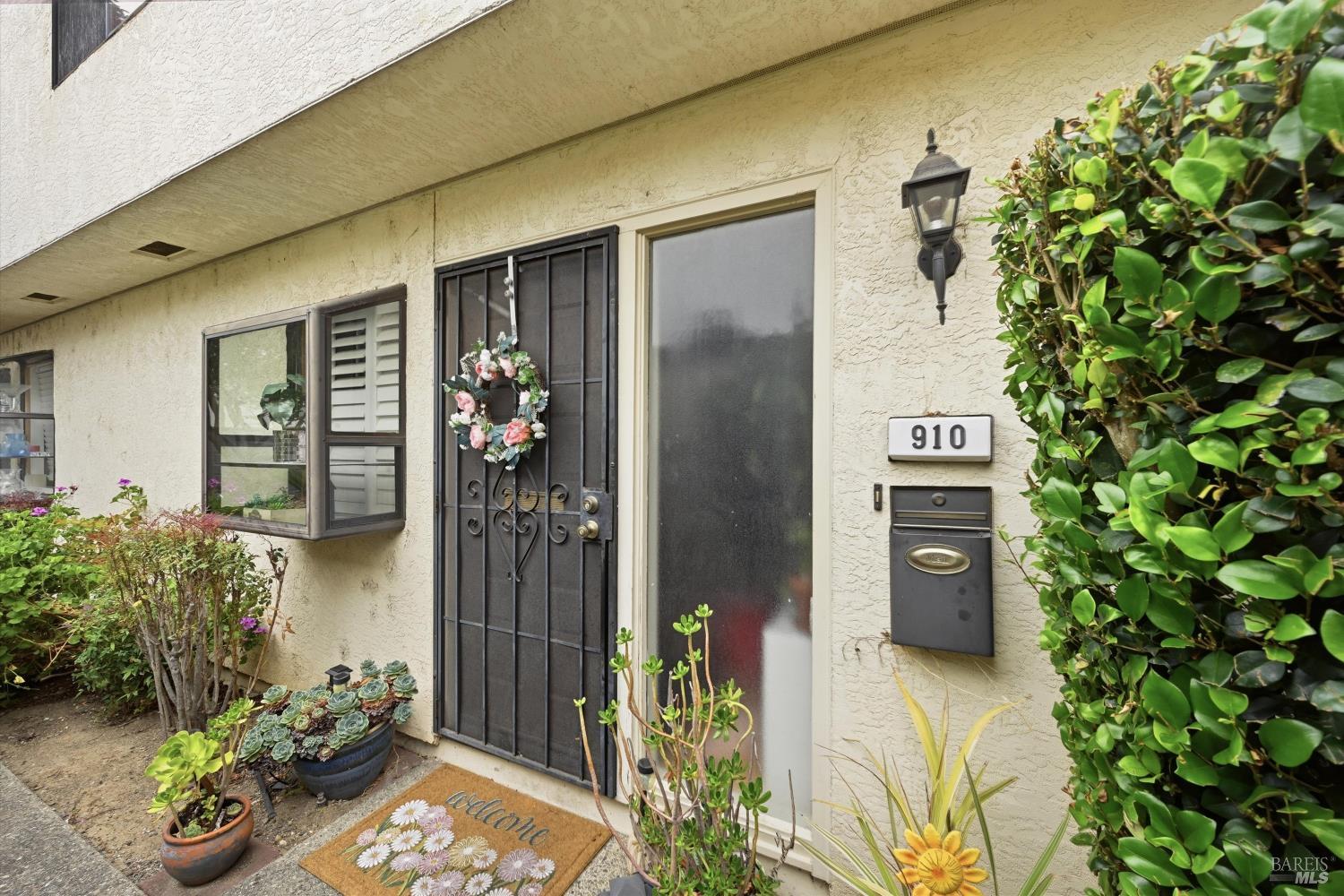 910 Marina Drive Napa CA 94559