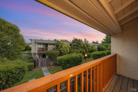 1029 Golf Course Drive Rohnert Park CA 94928