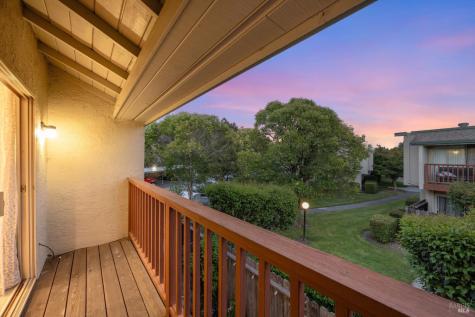 1029 Golf Course Drive Rohnert Park CA 94928