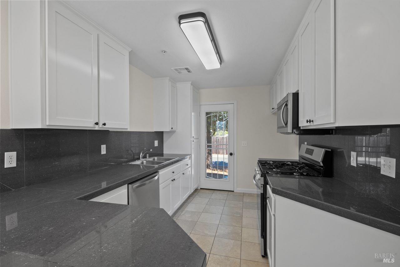 126 Treadway Court Cloverdale CA 95425