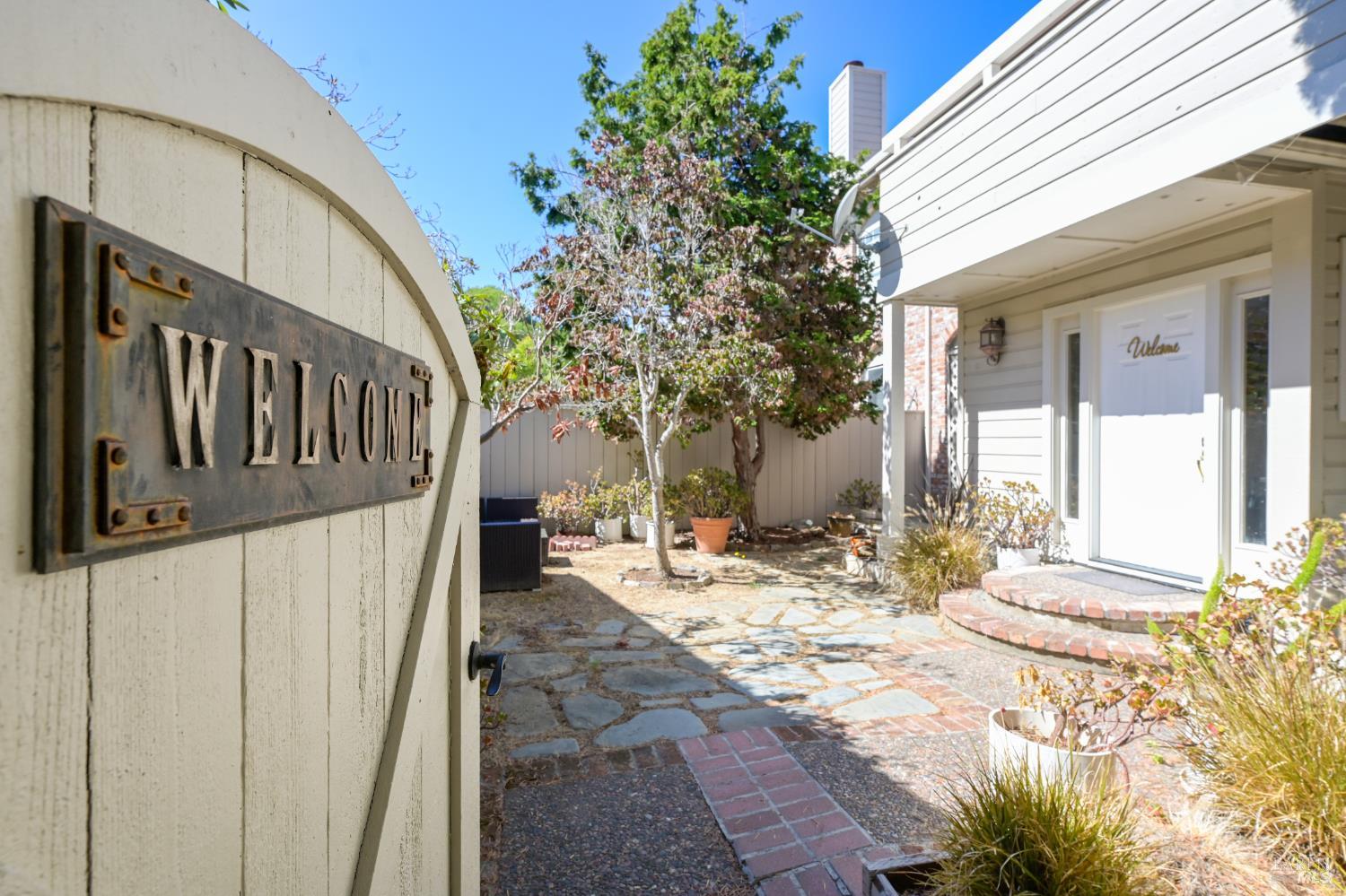 557 Biscayne Drive San Rafael CA 94901