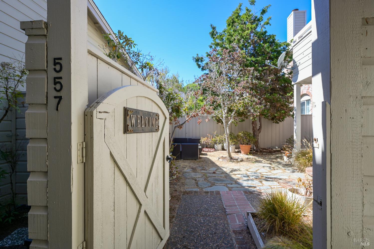 557 Biscayne Drive San Rafael CA 94901