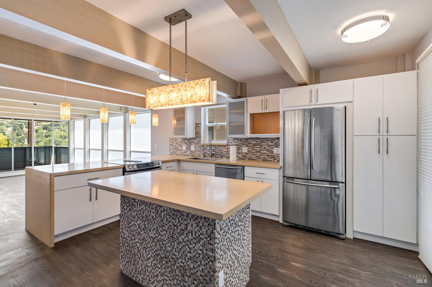 320 Via Casitas Greenbrae CA 94904