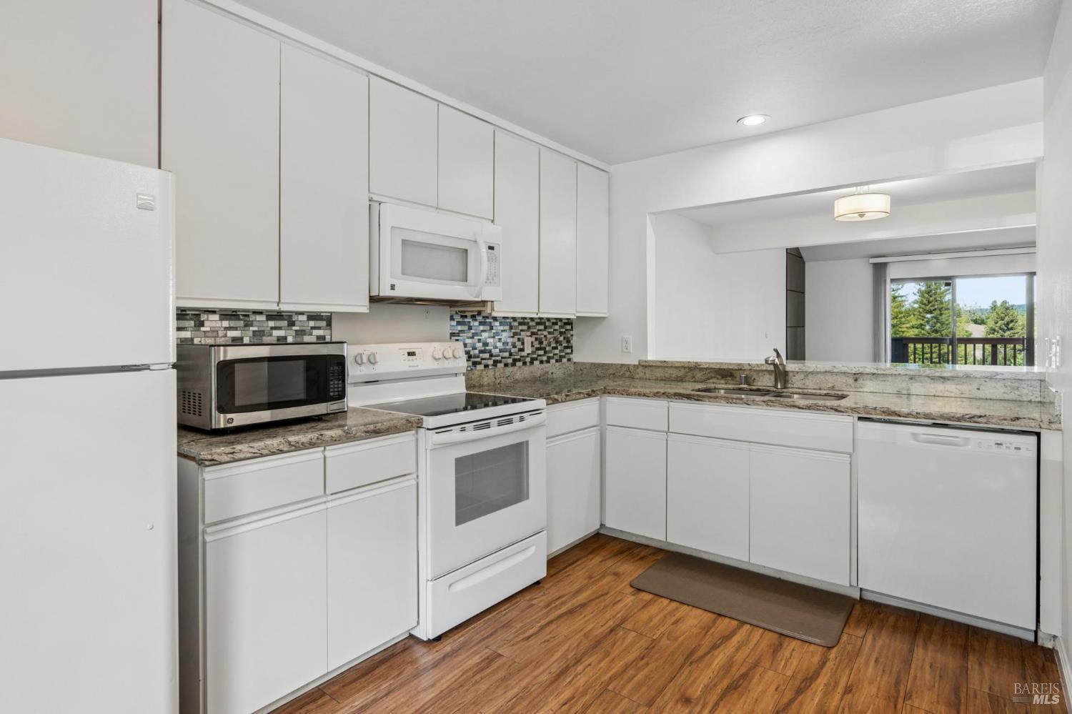 1004 Susan Way Novato CA 94947
