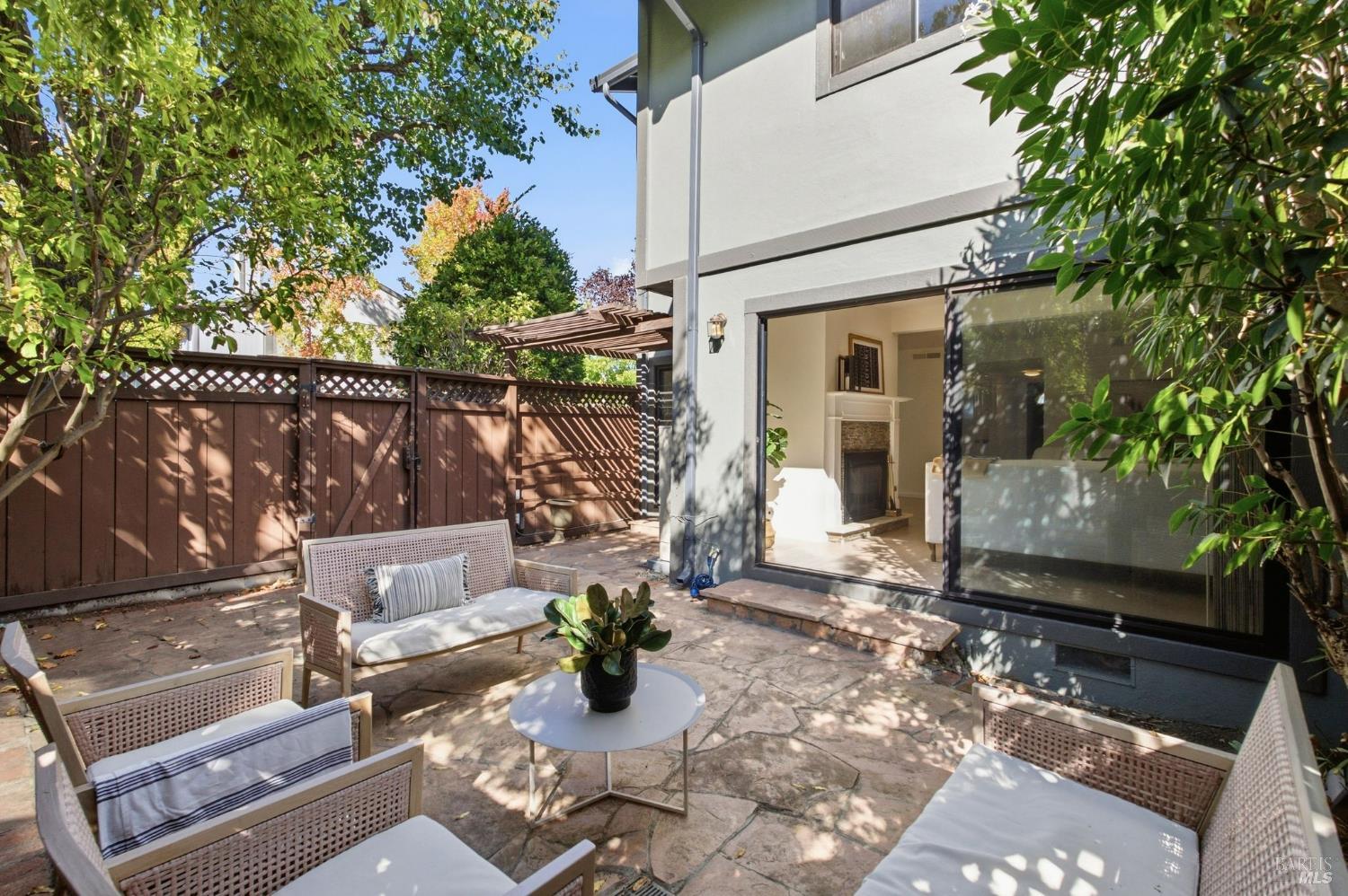 204 Sylvia Way San Rafael CA 94903