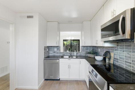 204 Sylvia Way San Rafael CA 94903