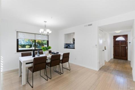 204 Sylvia Way San Rafael CA 94903