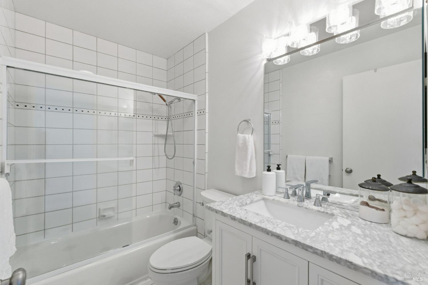 204 Sylvia Way San Rafael CA 94903