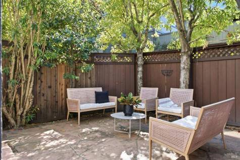 204 Sylvia Way San Rafael CA 94903