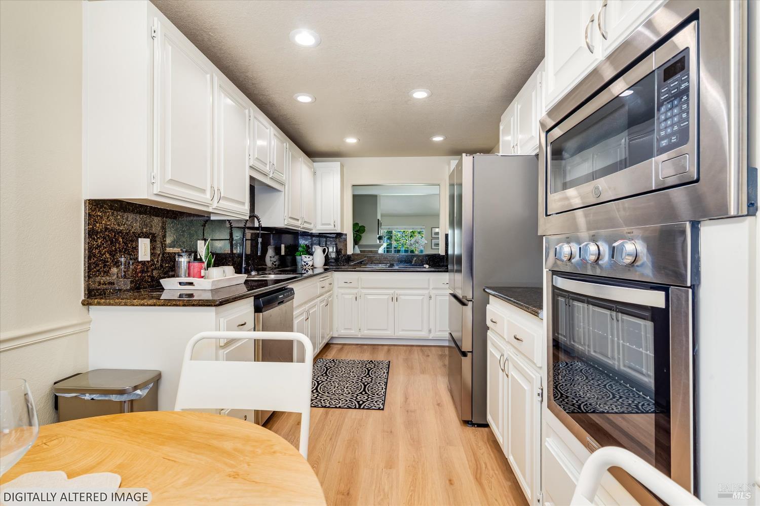 9200 Lakewood Drive Windsor CA 95492
