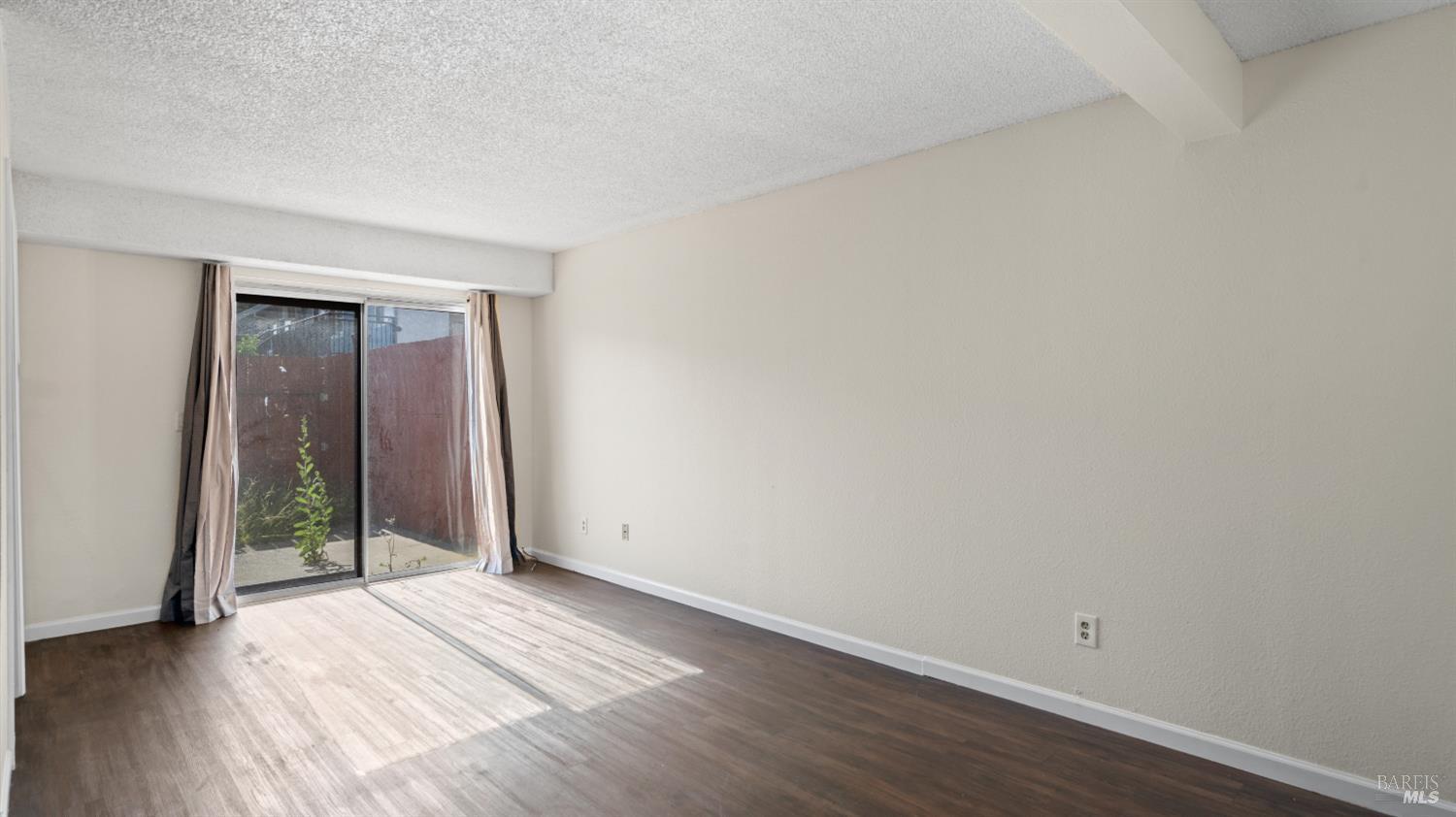 1910 Grande Circle Fairfield CA 94533