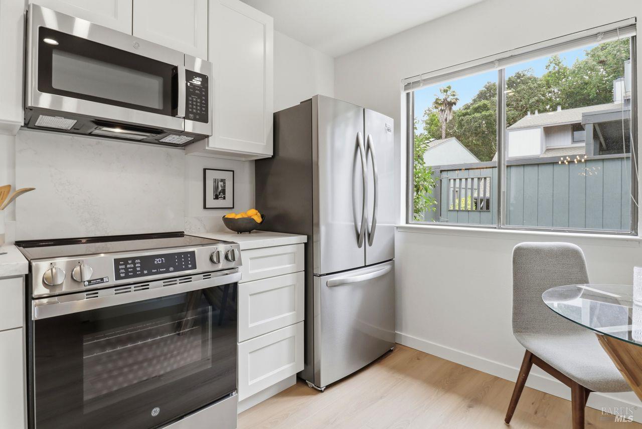 318 Sylvia Way San Rafael CA 94903
