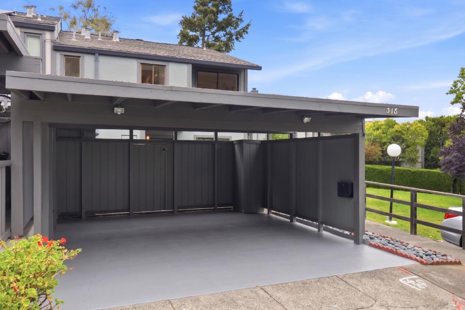 318 Sylvia Way San Rafael CA 94903