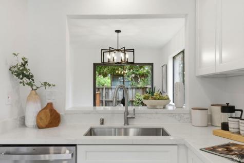 318 Sylvia Way San Rafael CA 94903