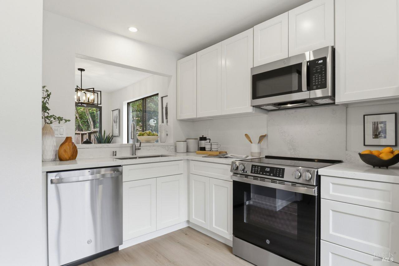 318 Sylvia Way San Rafael CA 94903