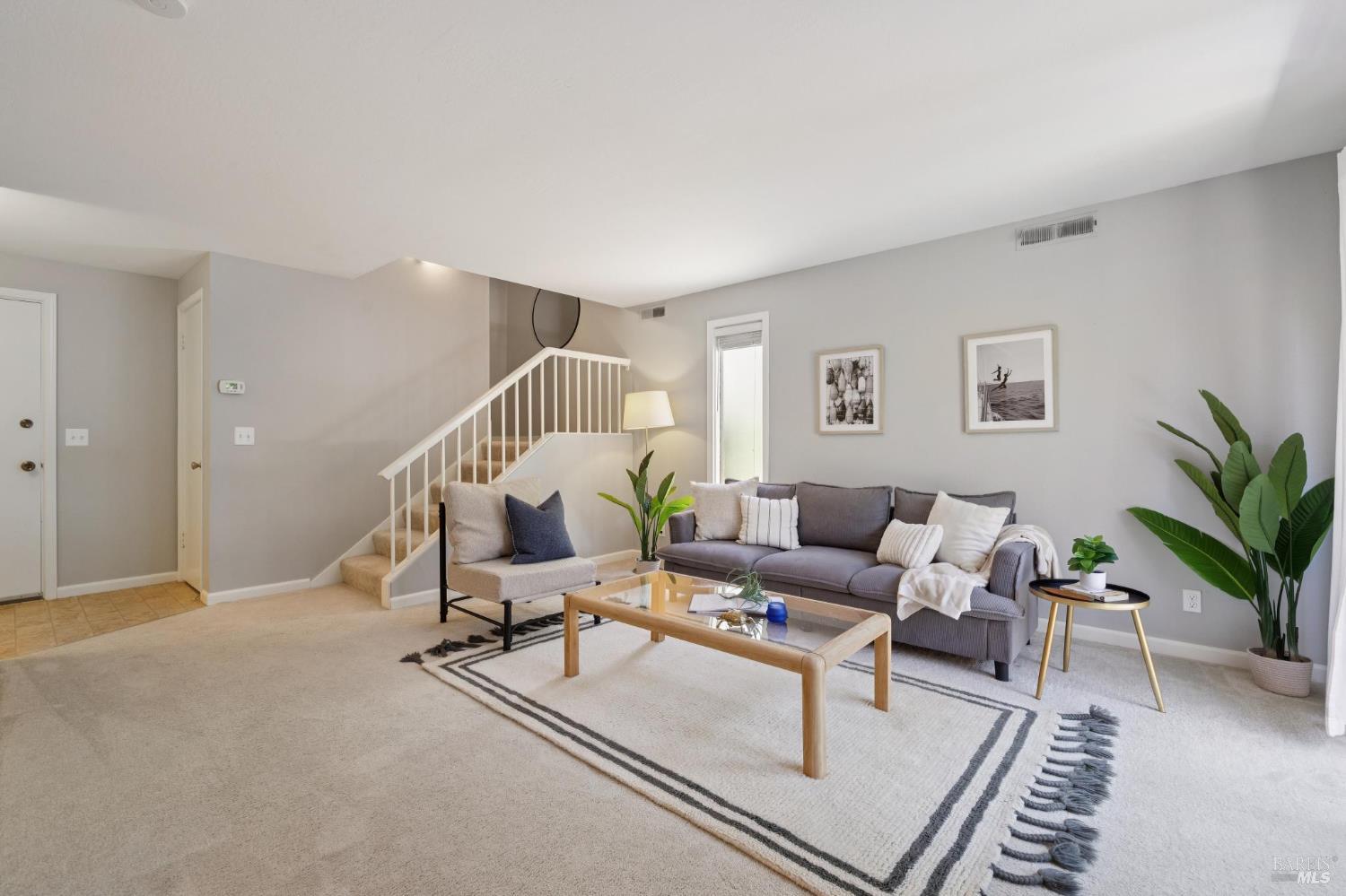 136 Surrey Lane San Rafael CA 94903