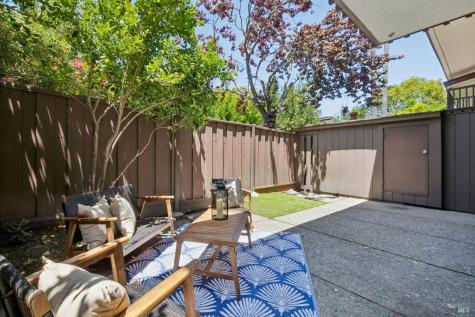 136 Surrey Lane San Rafael CA 94903