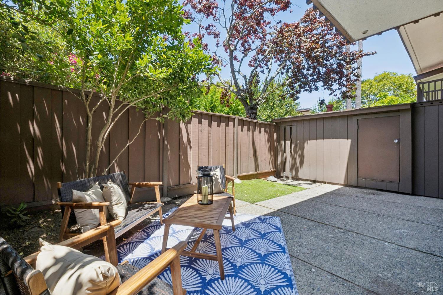 136 Surrey Lane San Rafael CA 94903