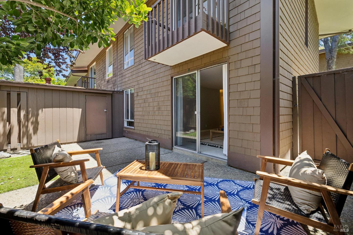 136 Surrey Lane San Rafael CA 94903
