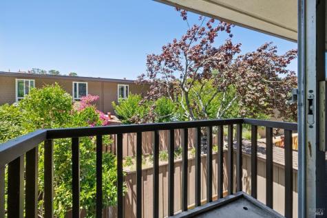 136 Surrey Lane San Rafael CA 94903