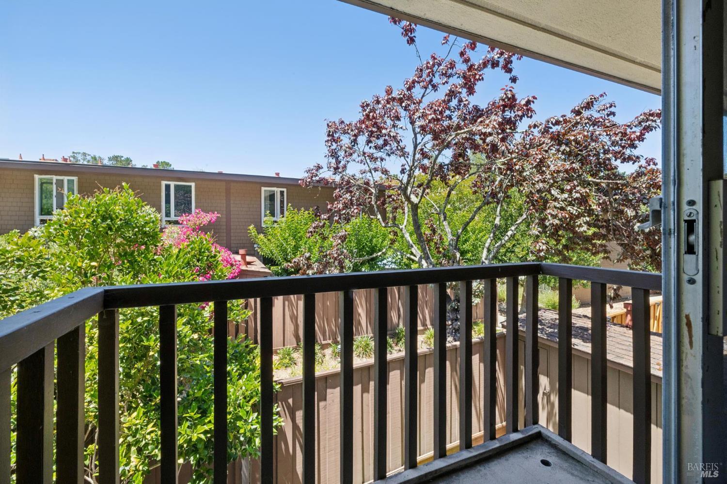 136 Surrey Lane San Rafael CA 94903