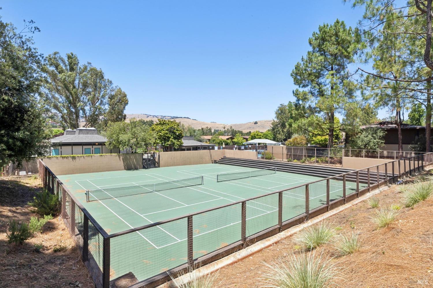 136 Surrey Lane San Rafael CA 94903