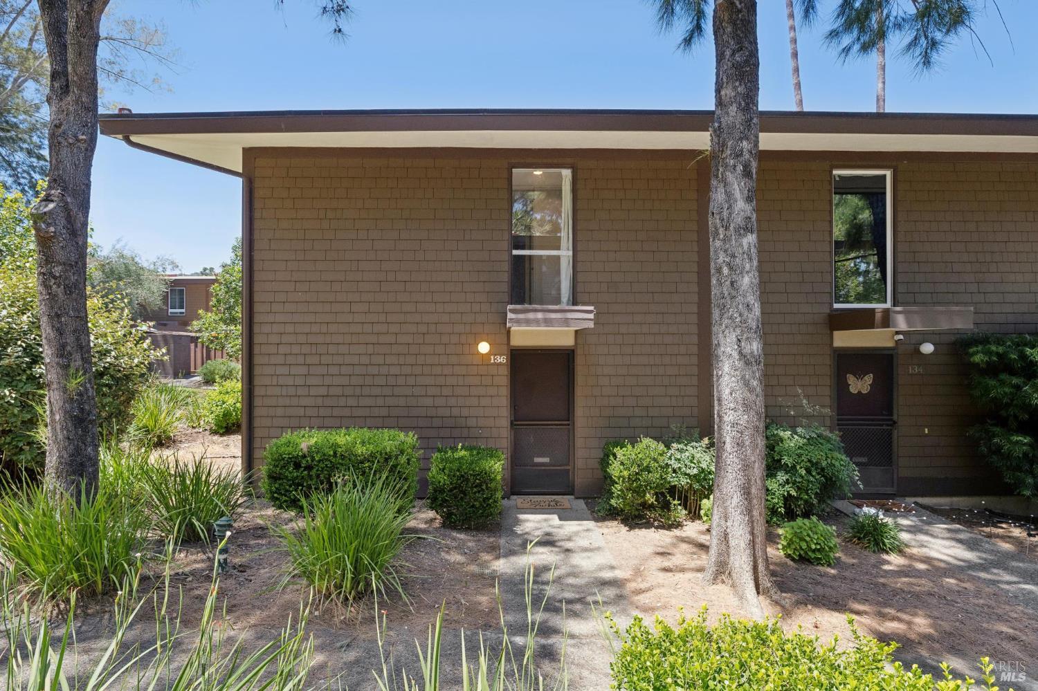 136 Surrey Lane San Rafael CA 94903