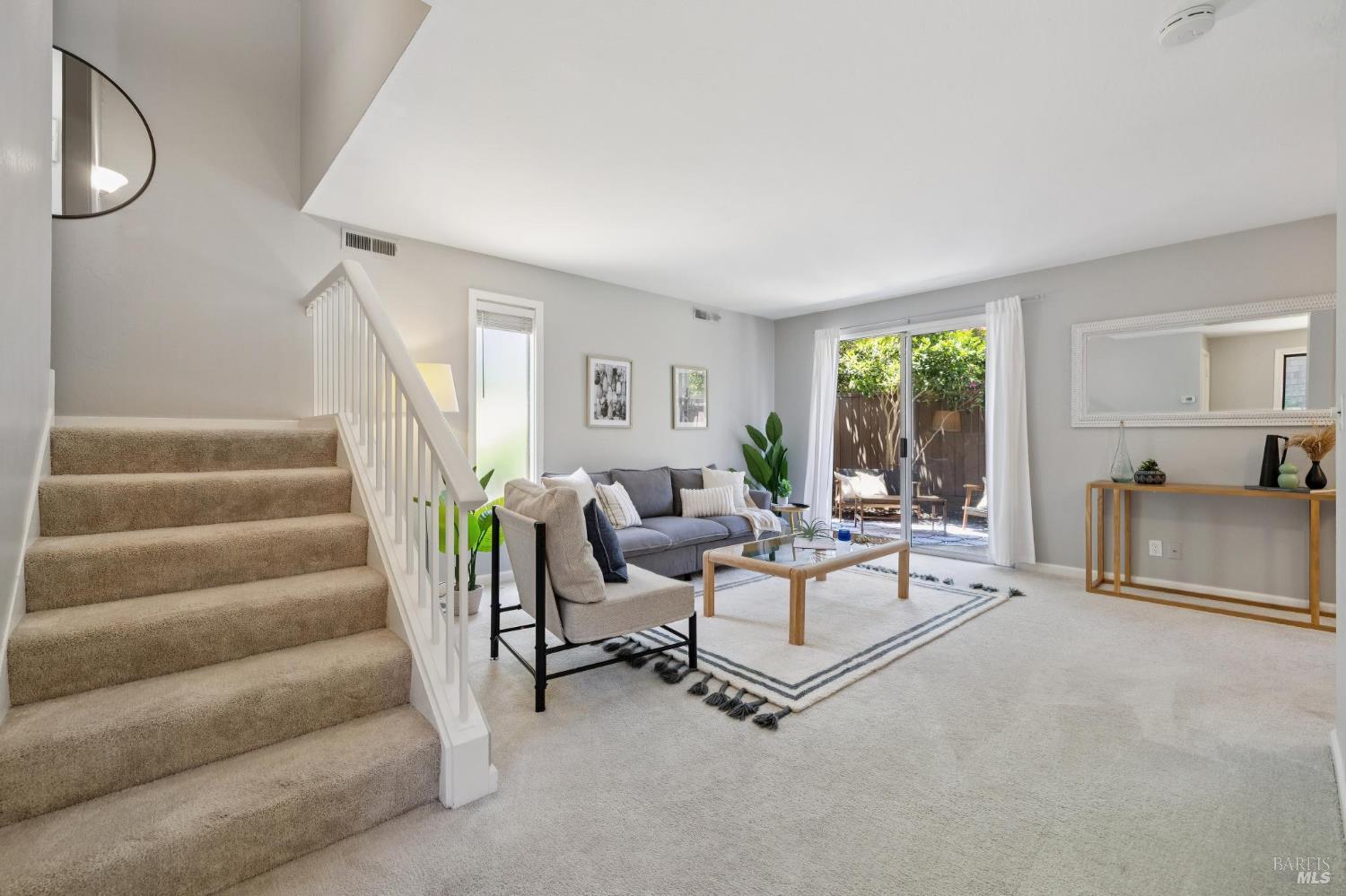 136 Surrey Lane San Rafael CA 94903