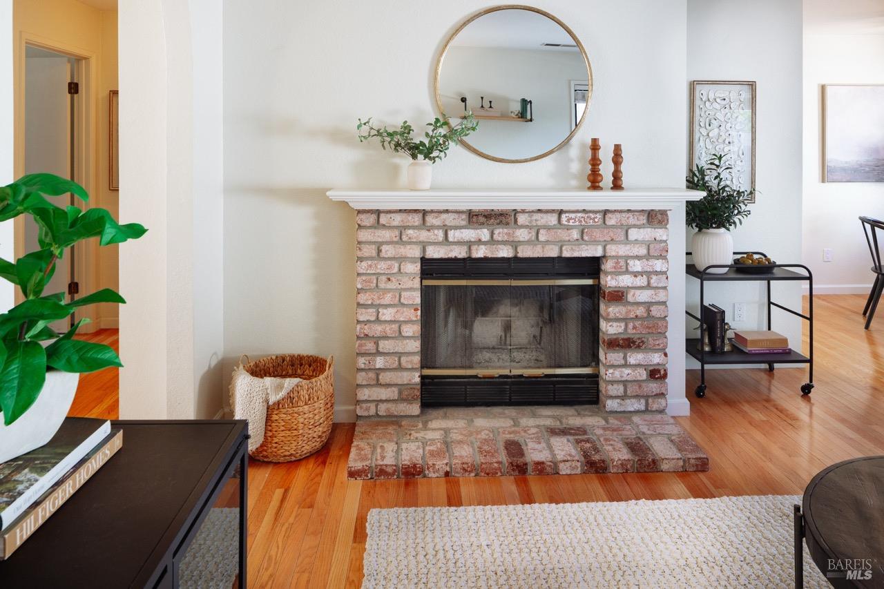 366 Park Place Drive Petaluma CA 94954
