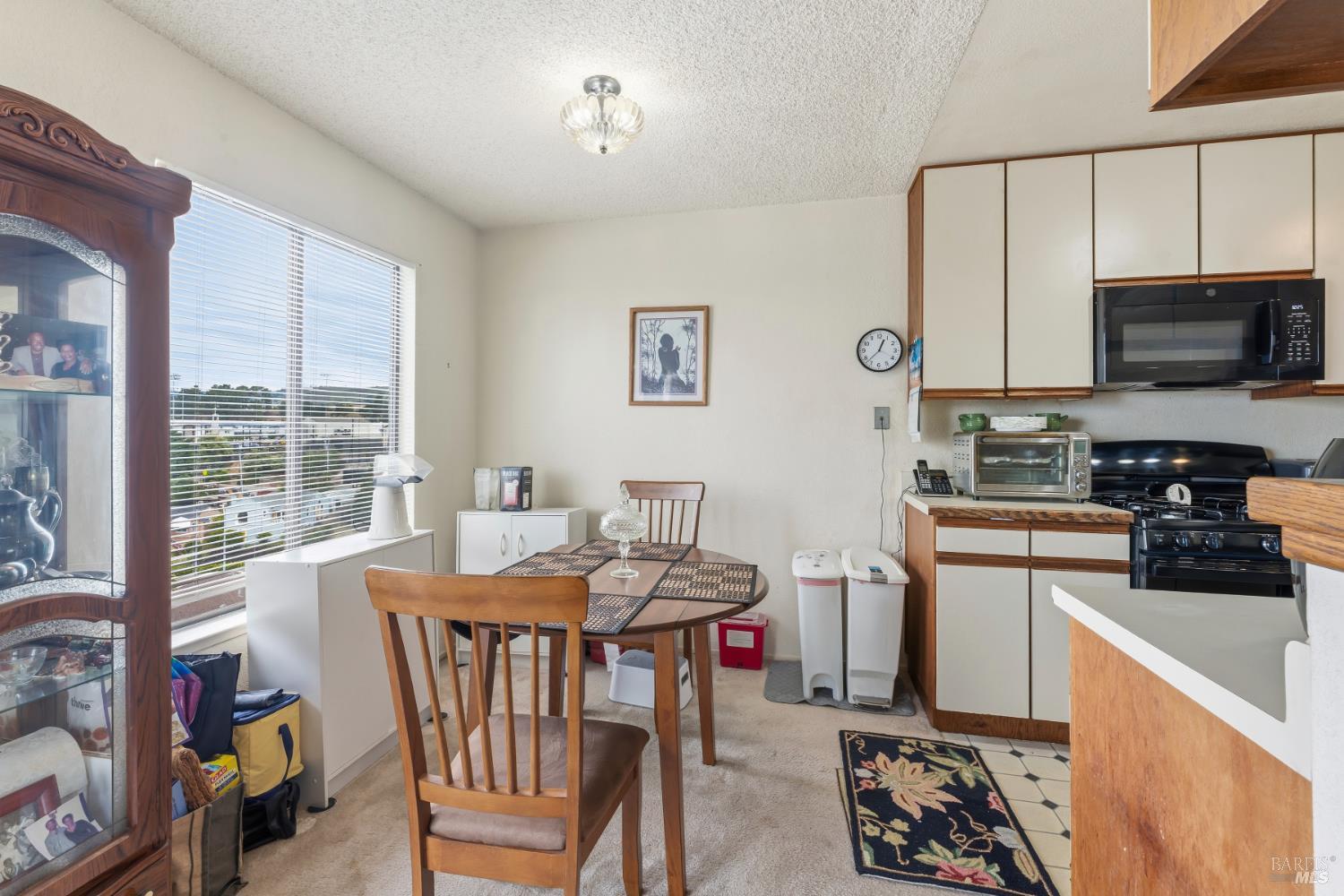 61 Anair Way Oakland CA 94605