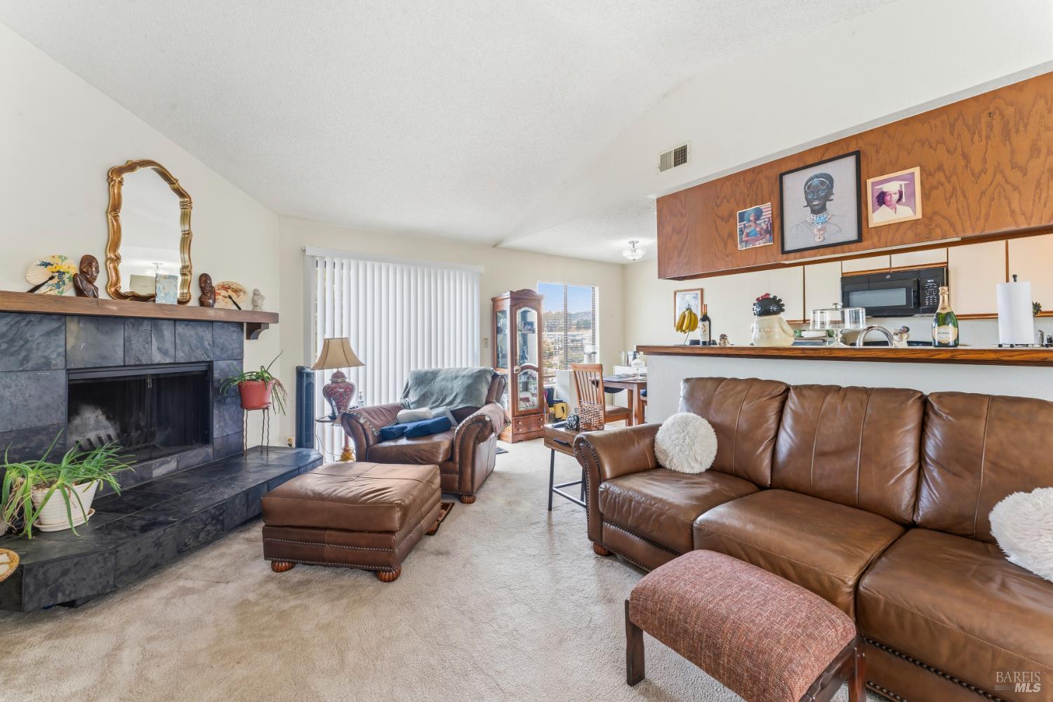 61 Anair Way Oakland CA 94605