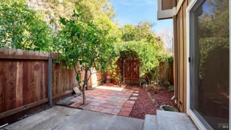 580 Santa Alicia Drive Rohnert Park CA 94928