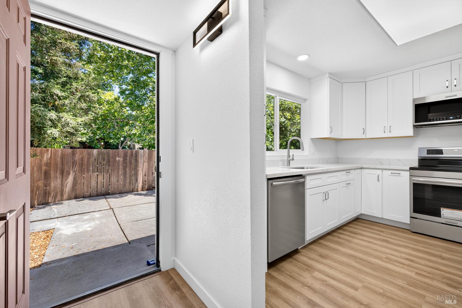 4601 Harbor Lane Rohnert Park CA 94928