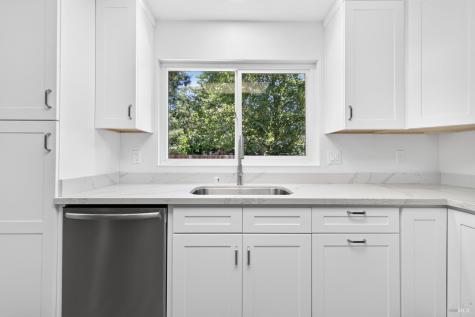 4601 Harbor Lane Rohnert Park CA 94928