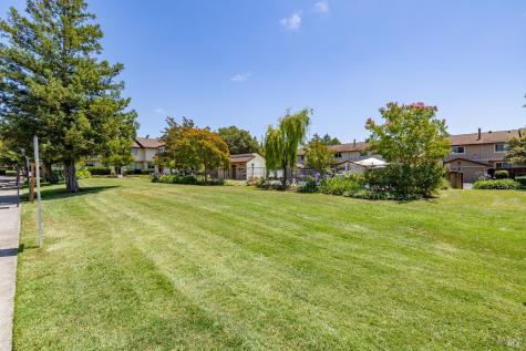 4601 Harbor Lane Rohnert Park CA 94928