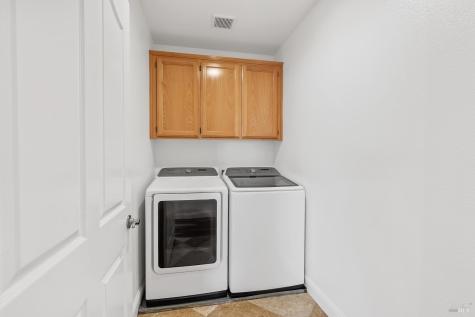 180 Johnson Street Windsor CA 95492