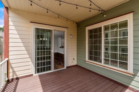 180 Johnson Street Windsor CA 95492