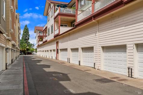 180 Johnson Street Windsor CA 95492