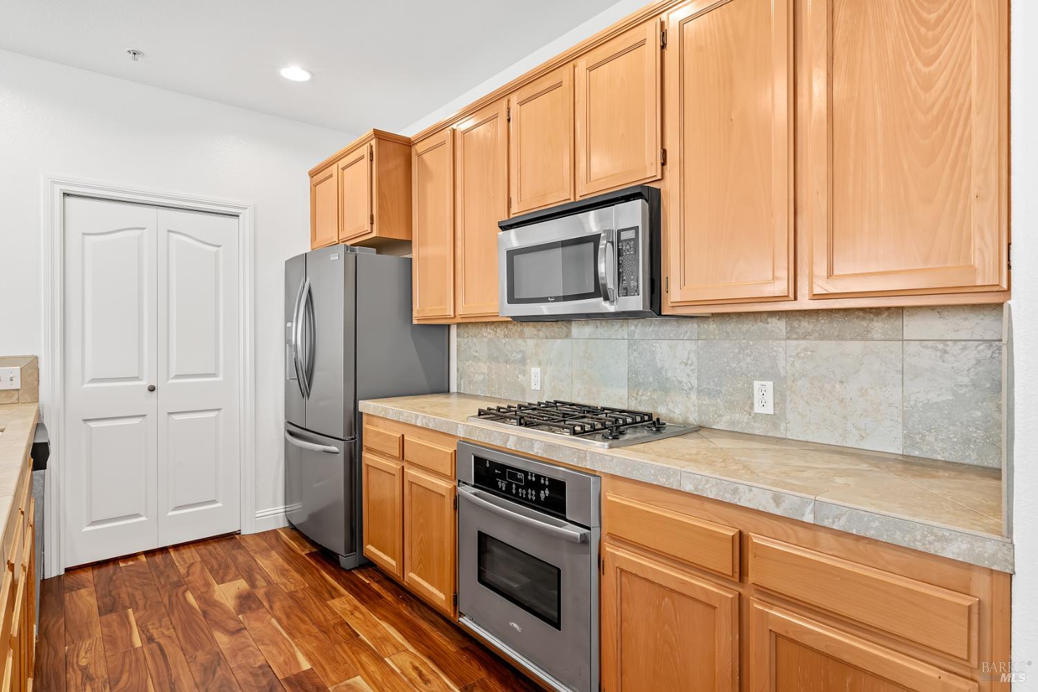180 Johnson Street Windsor CA 95492