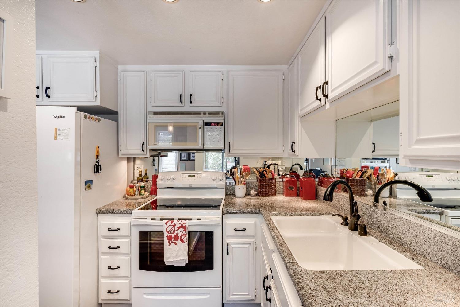 1927 Oak Circle Yountville CA 94599