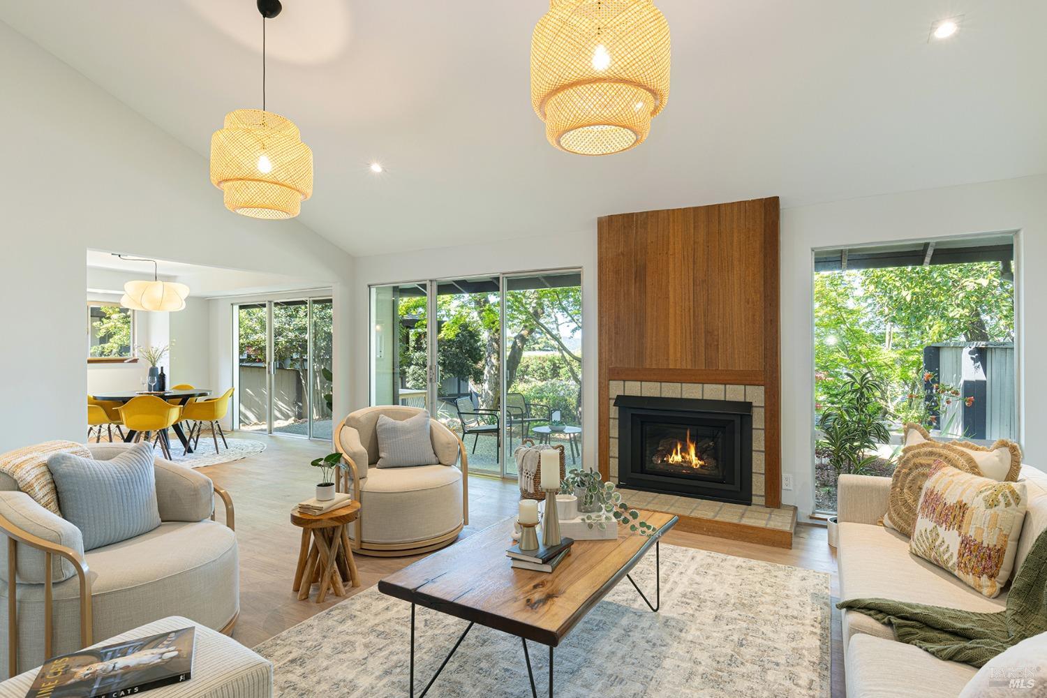 24 Elan Way Napa CA 94559