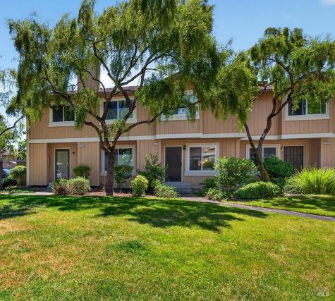 1428 Gold Way Rohnert Park CA 94928