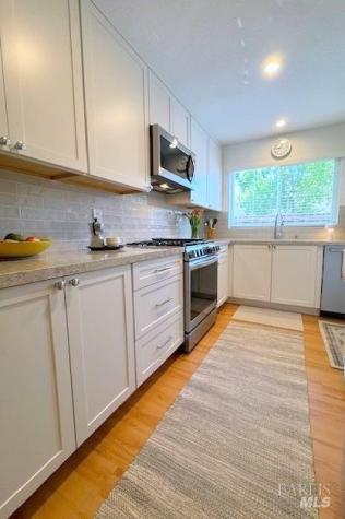 1428 Gold Way Rohnert Park CA 94928