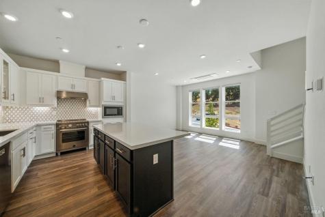 206 Verandah Avenue Novato CA 94945