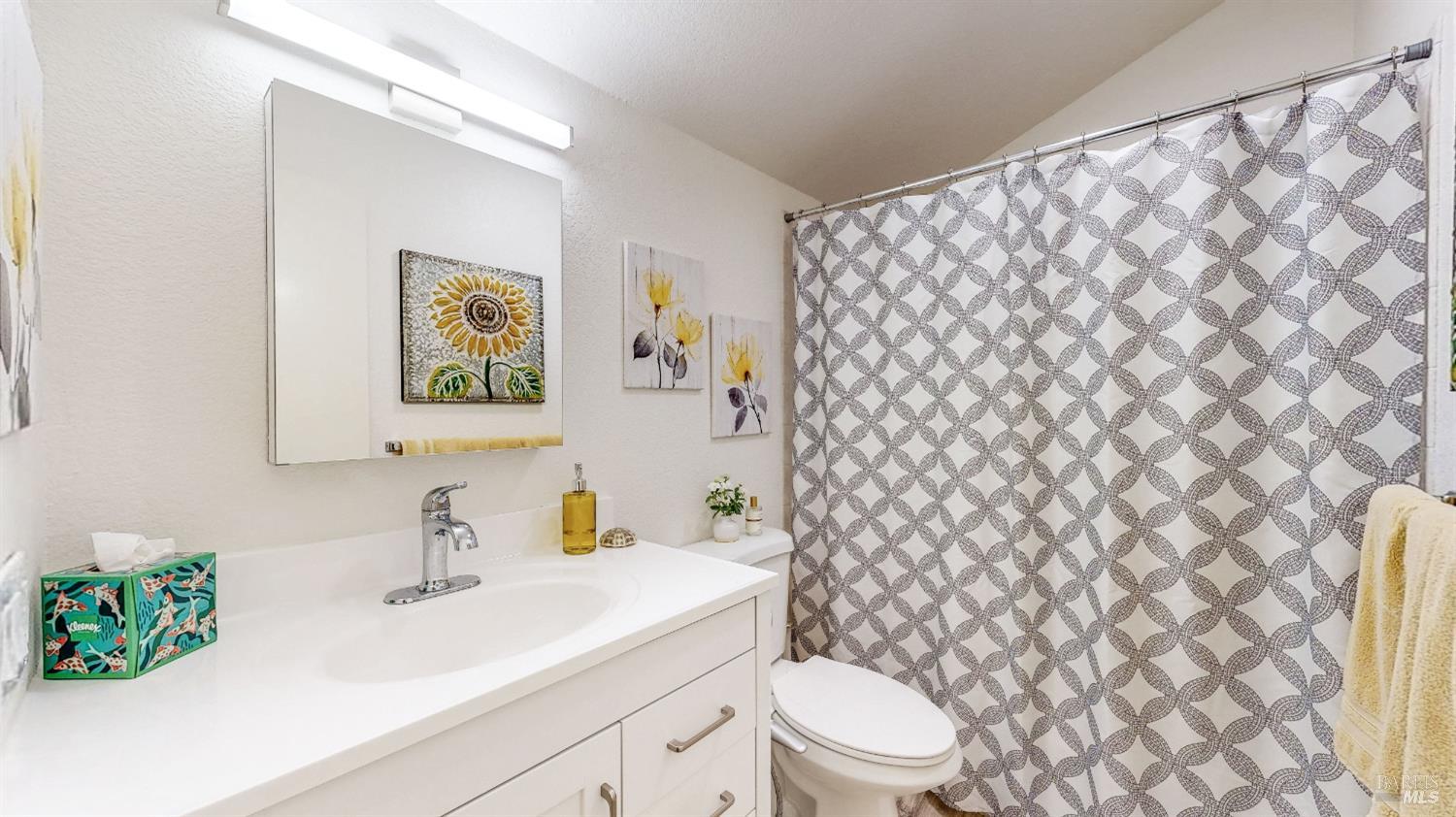 2403 Woodlake Drive Santa Rosa CA 95405