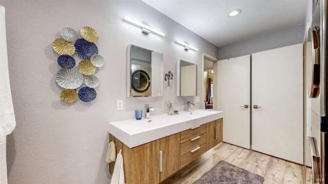 2403 Woodlake Drive Santa Rosa CA 95405