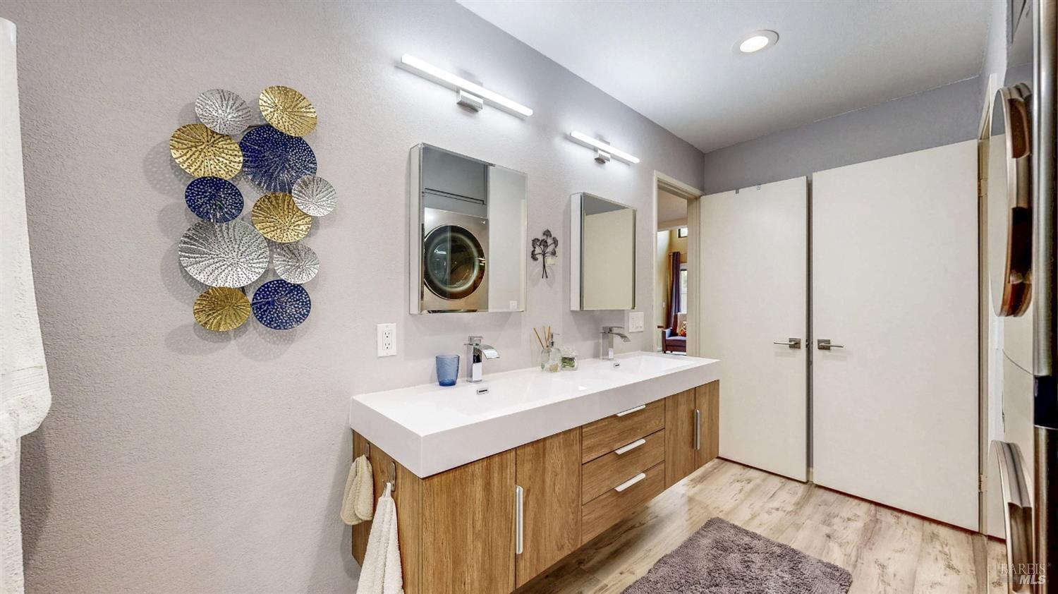 2403 Woodlake Drive Santa Rosa CA 95405