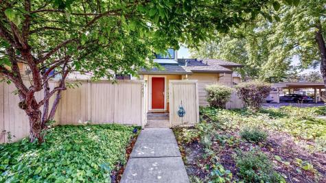 2403 Woodlake Drive Santa Rosa CA 95405