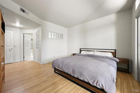 2111 Stonefield Lane Santa Rosa CA 95403